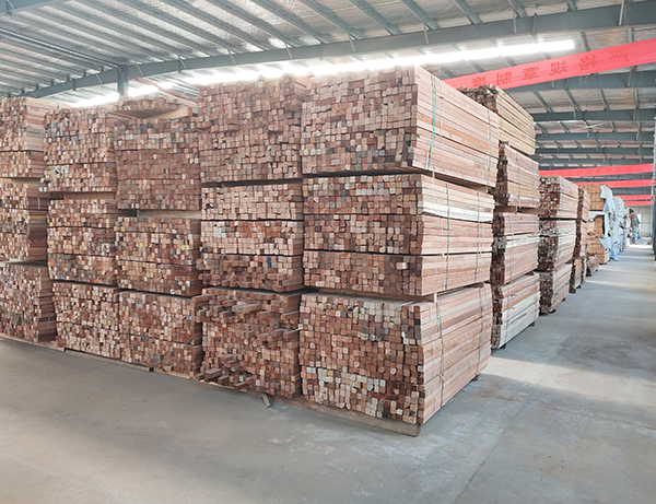 防腐木的性能特征表現(xiàn)在哪些方面