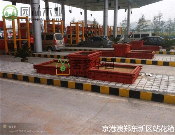 1524119300927901.jpg 防腐木花盆.jpg